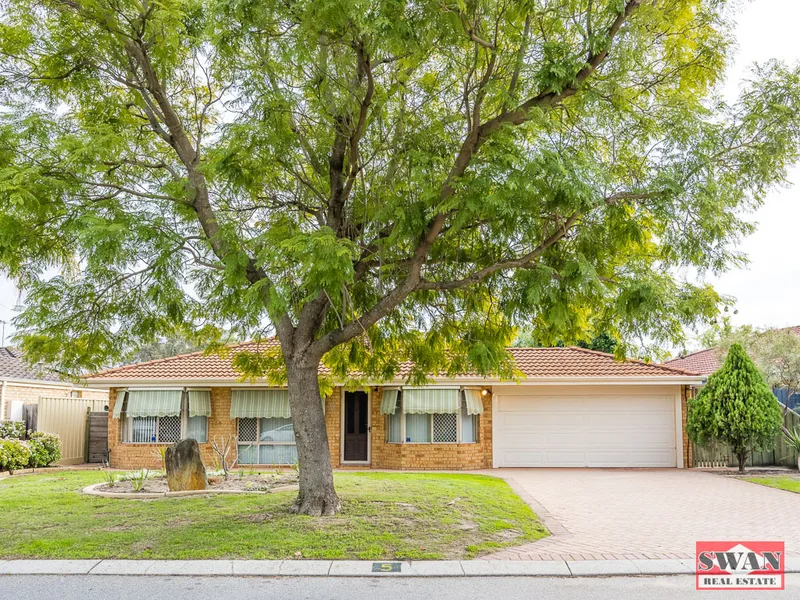 IMMACULATE THROUGHOUT