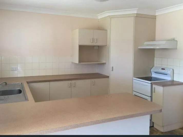 Investor Alert... 4 bedroom Brick home in quiet Street.      Good Rental  Returns