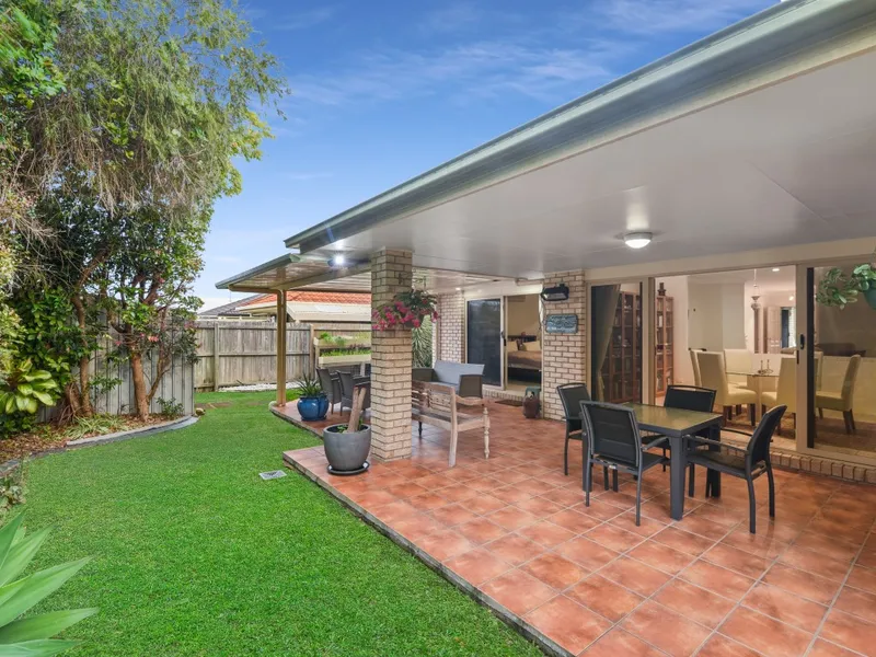 CLEAN, SPACIOUS FAMILY HOME