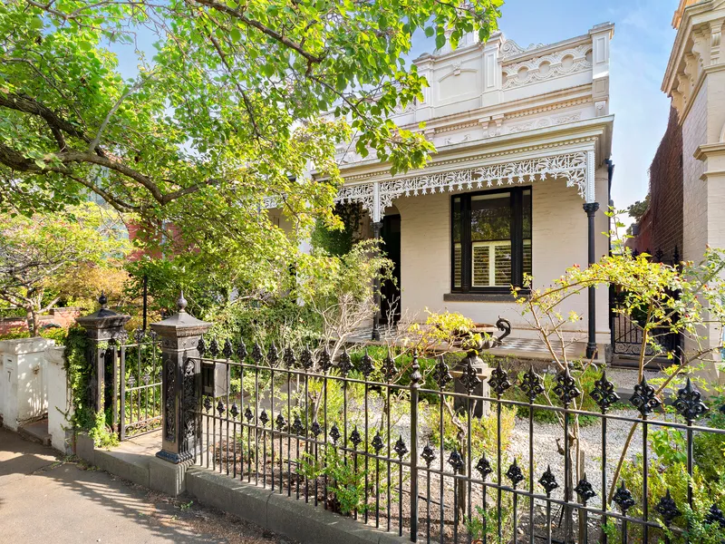 Beautifully Presented Victorian Home