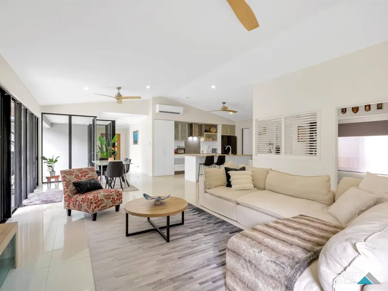 EXECUTIVE HOME - BLUEWATER MARINA