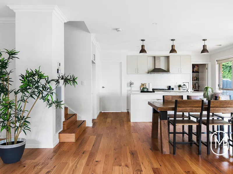 WELCOME TO THE GOOD LIFE