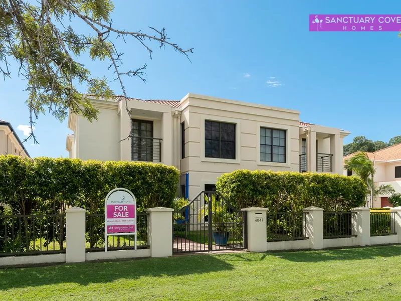 STUNNING DUPLEX WITH GREAT SIDE COURTYARD