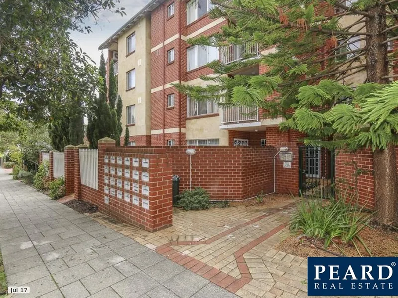Air conditioned furnished apartment close to CBD