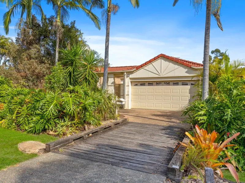 MUCH LOVED FAMILY HOME IN THE CASCADES