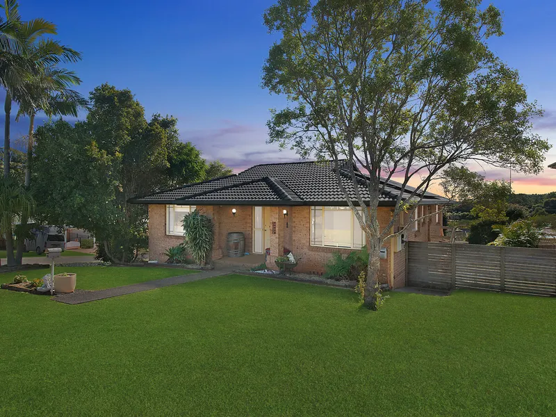 Large home on quiet corner, overlooking reserves