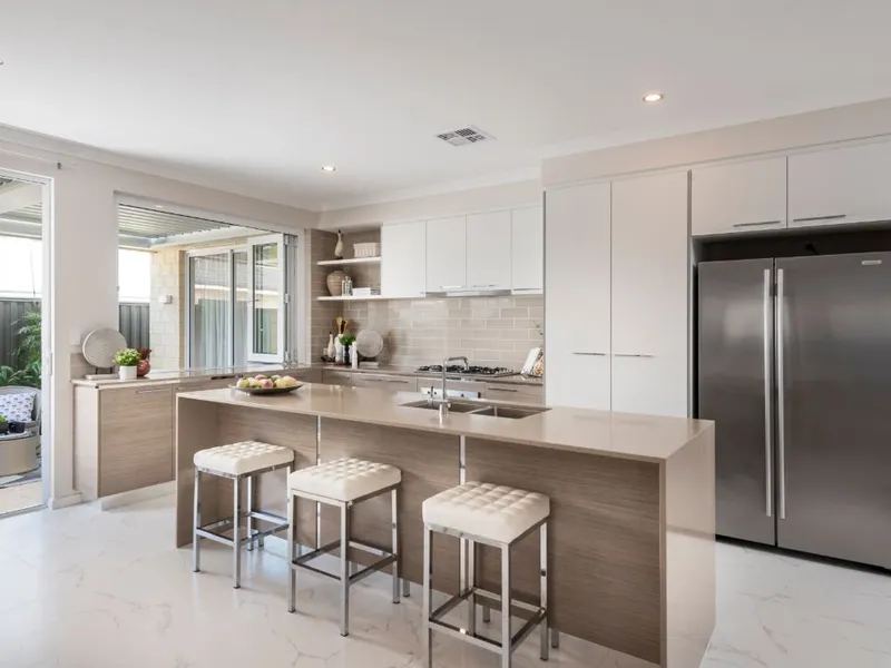 OUTSTANDING VALUE! If you are looking at getting into the market for your first home, down sizing or investing, this is for you!