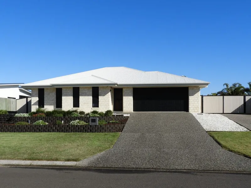 LUXURY MEETS STYLE WITH THE MODERN COASTAL HOME