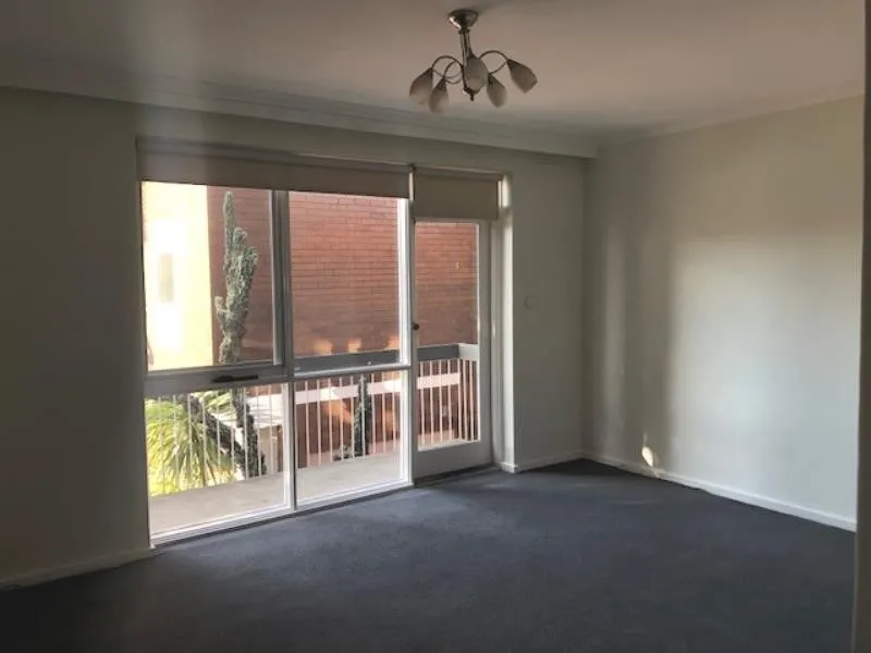 Spacious 2 bedroom apartment!