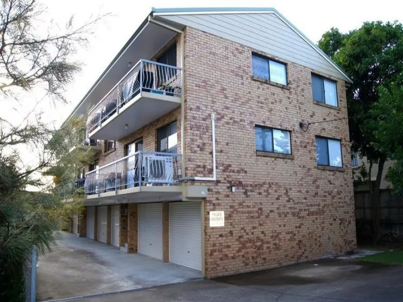 POOL - CEILING FANS - GREAT SIZE