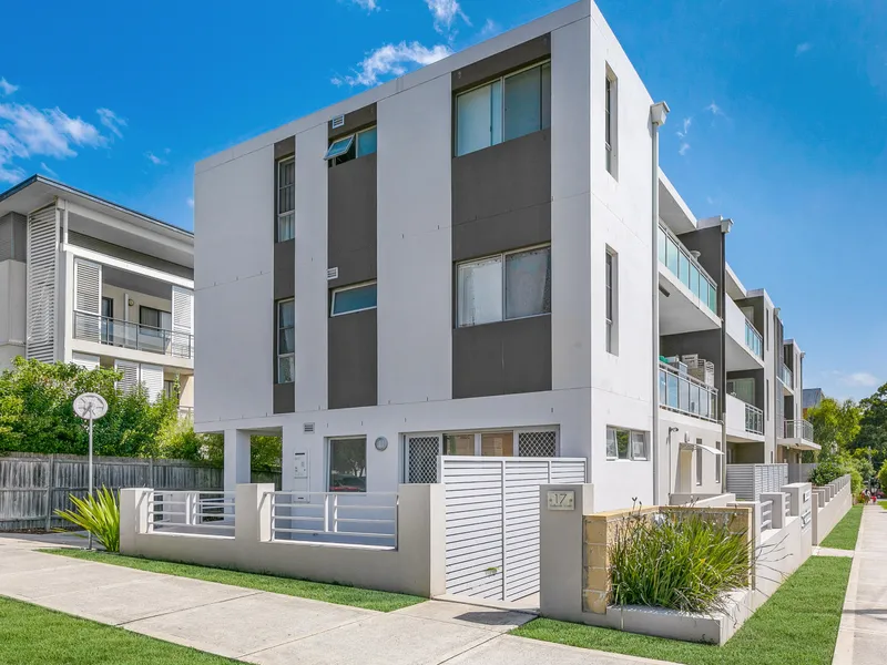 Attention All Buyers! Location! Location!