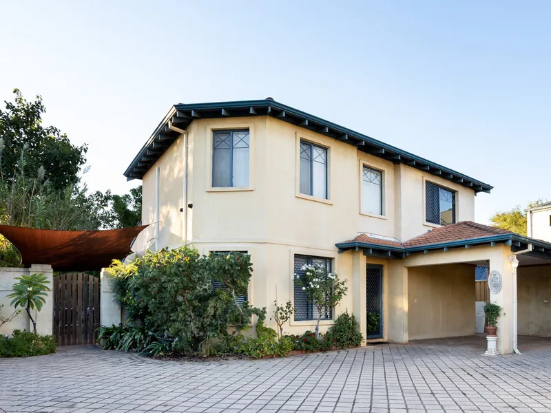 A touch of Tuscany within a desirable suburb.