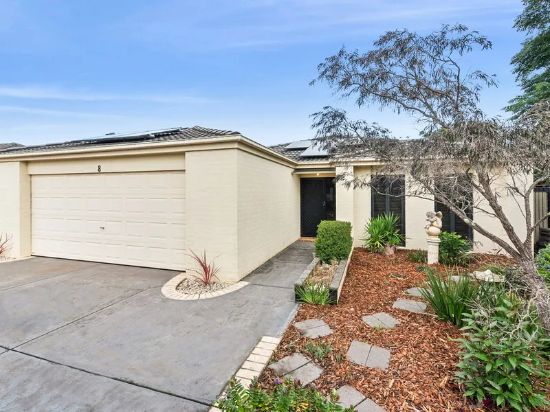 Outdoor Entertainer by the Beach