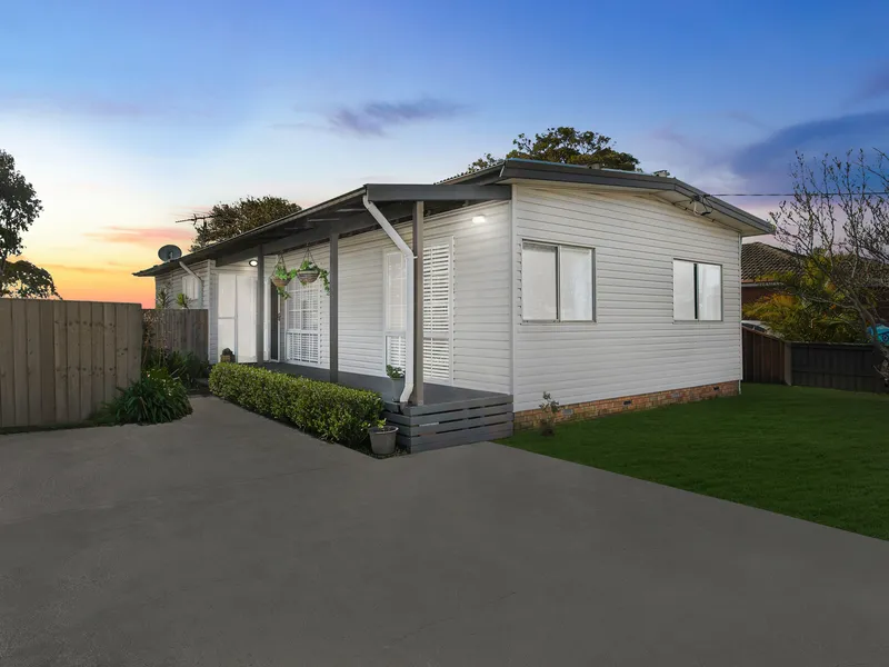 Renovated home with golf course access