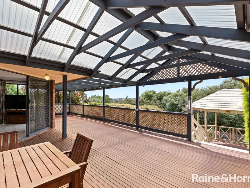 Exciting Opportunity in Woodcroft Farm Estate!