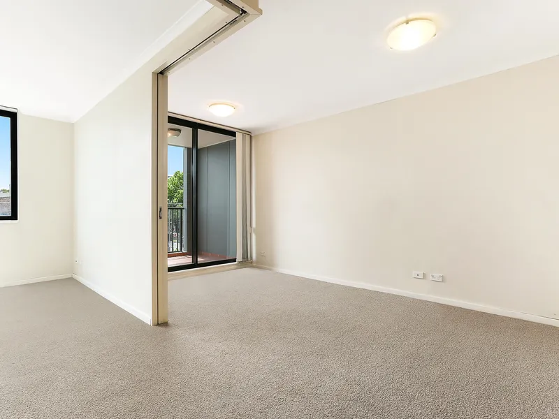 Spacious one bedroom apartment in prime location