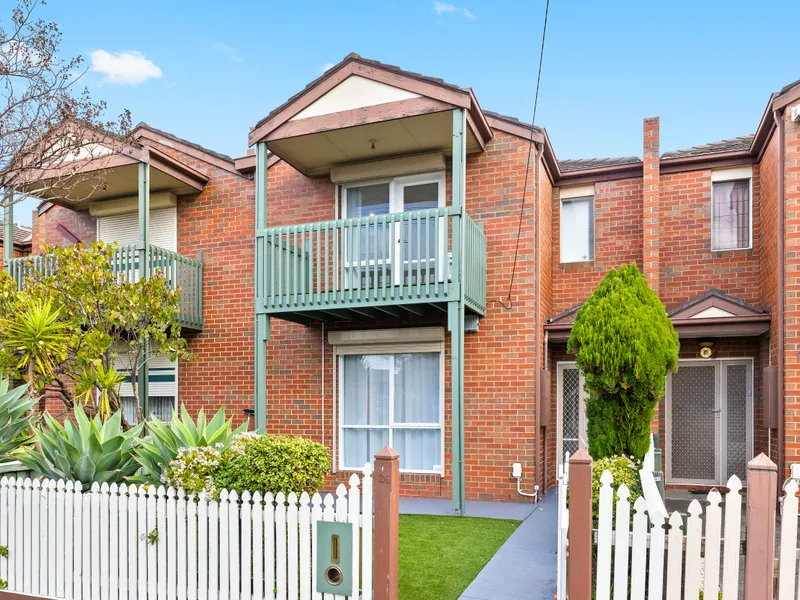 Modern Townhouse! Call Now To Inspect 9300 9000