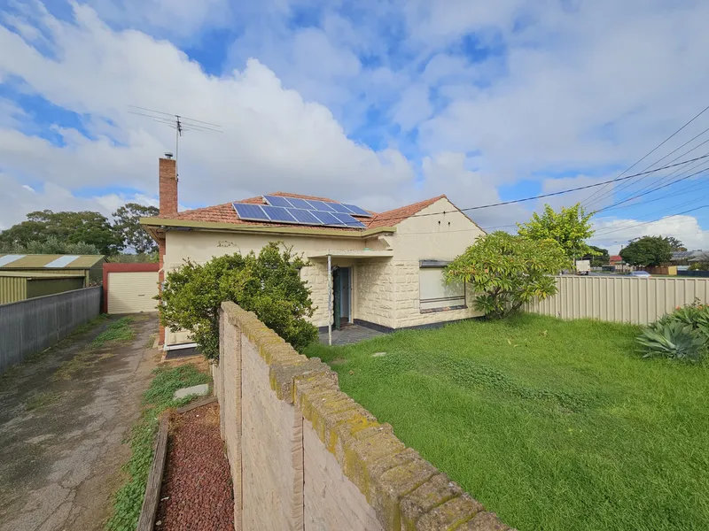 CLOSE TO ALL AMENITIES