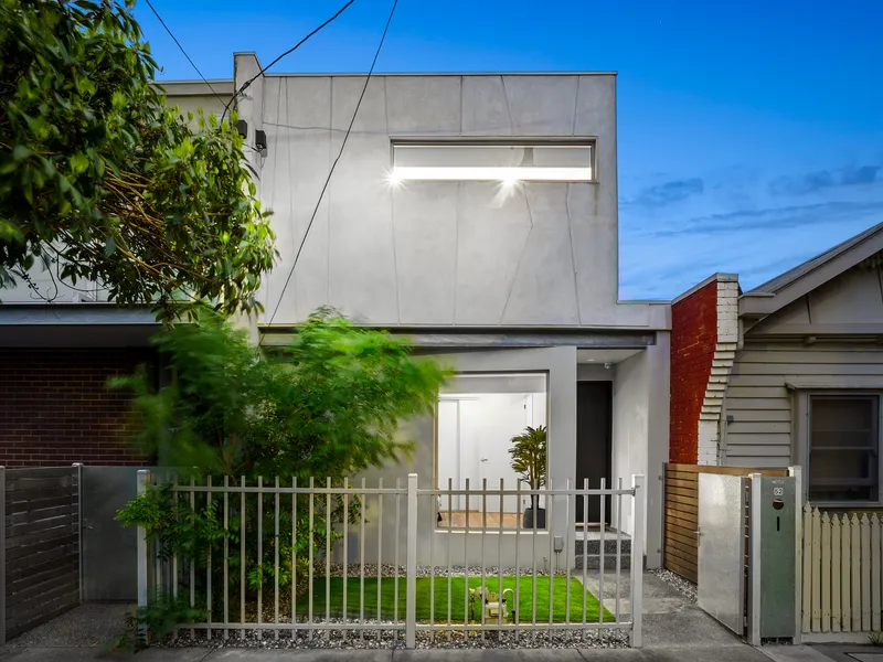 Contemporary lifestyle in vibrant location