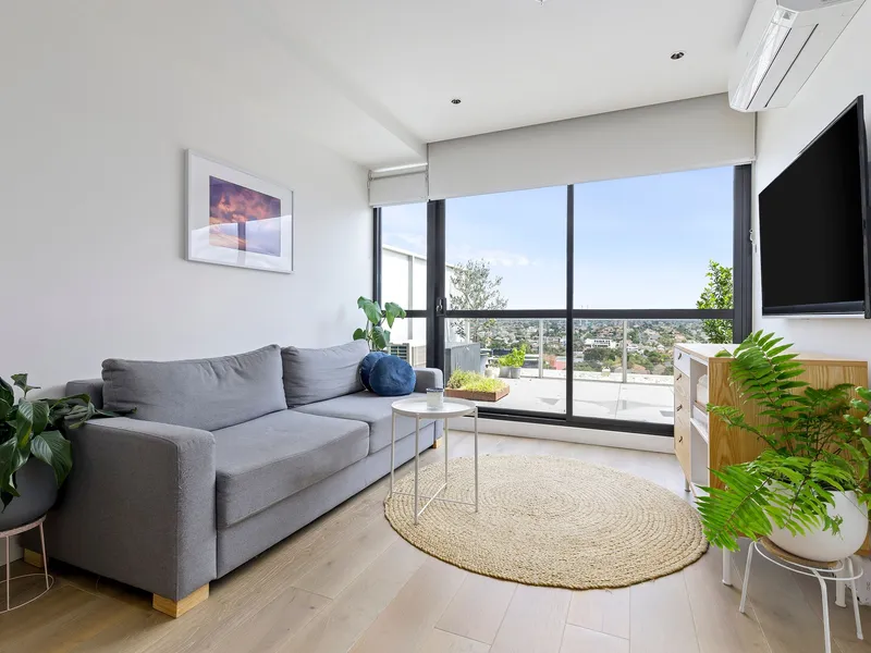 Space, views, lifestyle.