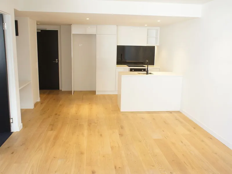 Modern Apartment in trendy Brunswick East living