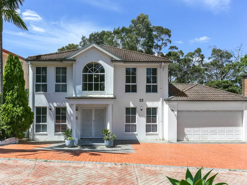 Spacious family home in private cul-de-sac setting