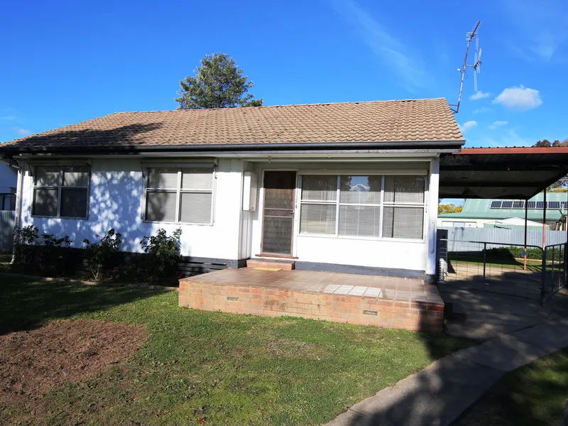 Fully Furnished in quiet court