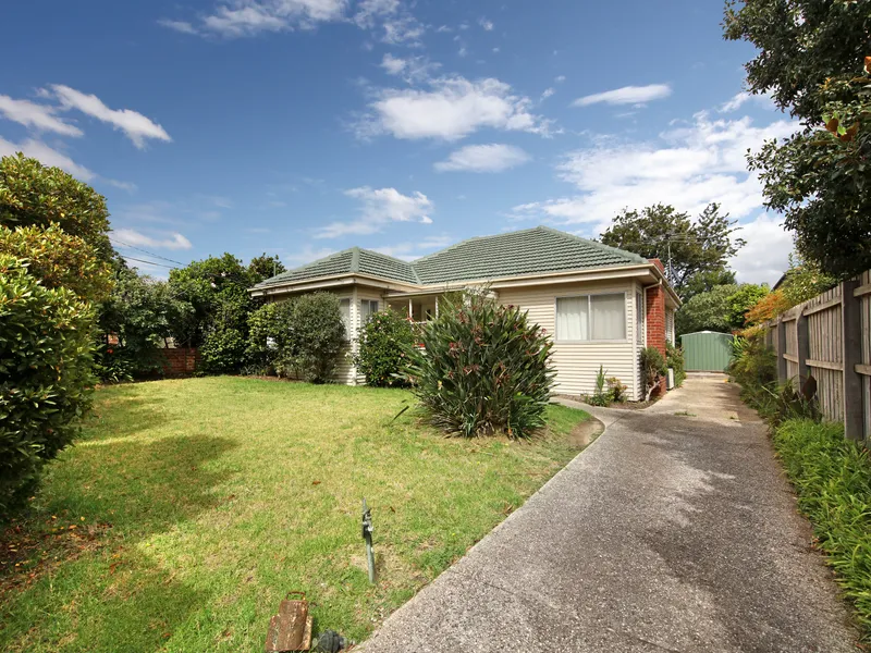 One Of The Last Great Dual-Frontage Sites!