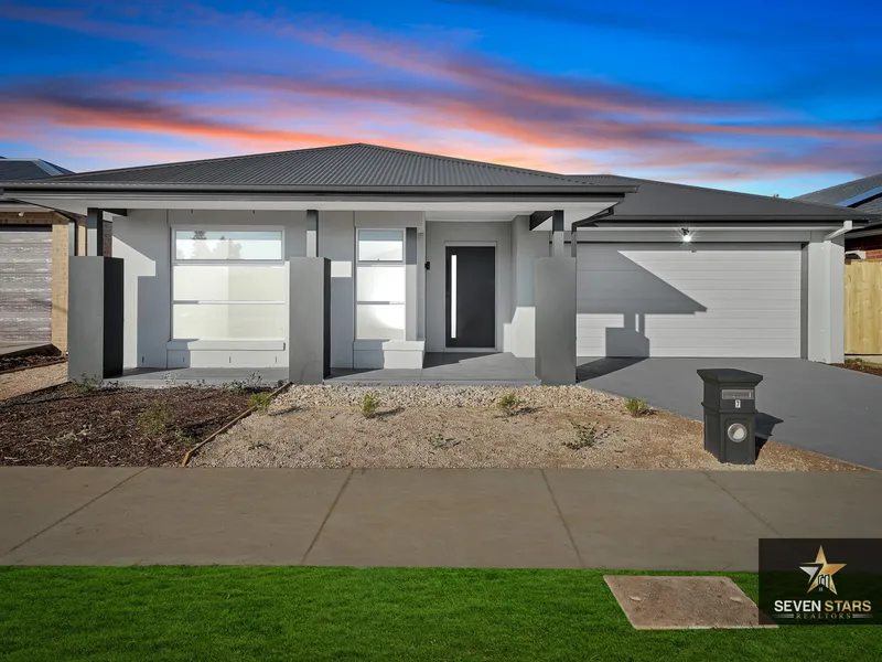 Indulge in Exceptional Living: Discover Your Ideal Home in the Heart of Melton south Finest (walking distance to famous Al Iman College)