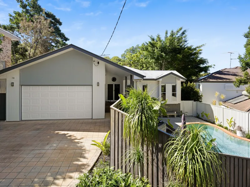 Buderim Charmer in Private Leafy Setting on Top!