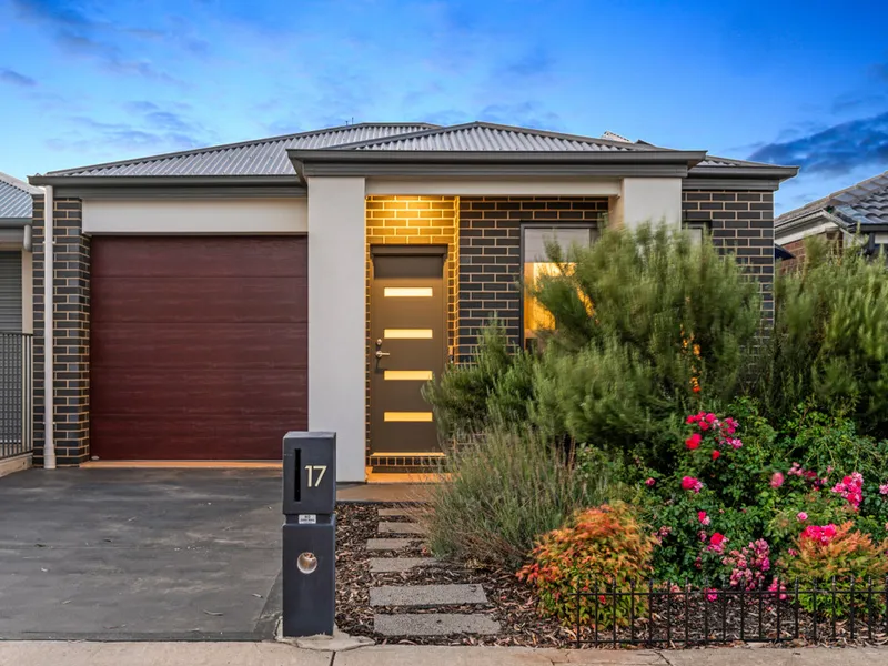 Contemporary and Stylish - Move in Ready!