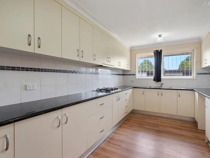 EASY TO LIVE IN , EASY TO LET OUT