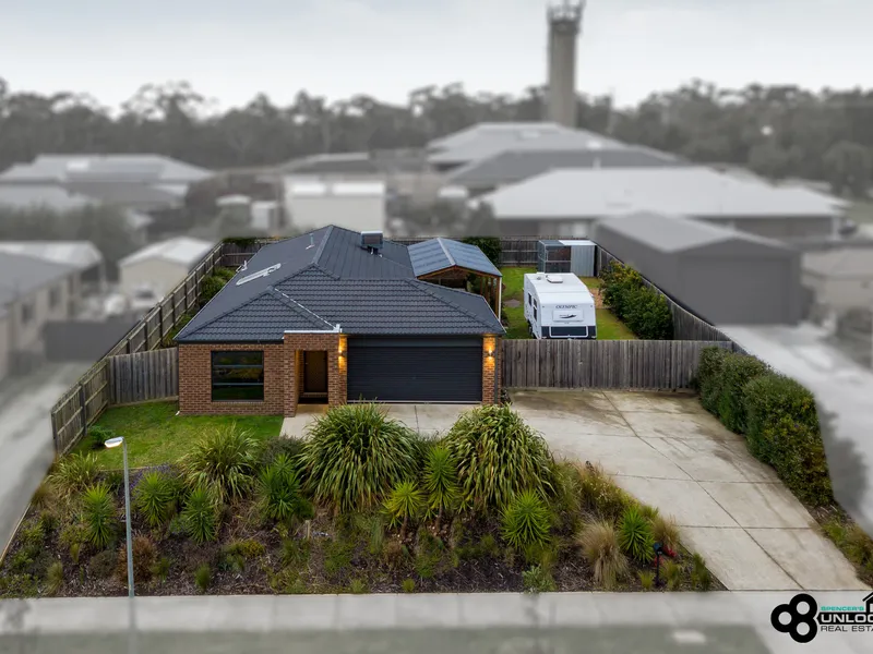 Look no further than 58 Rosebery Street Lang Lang.