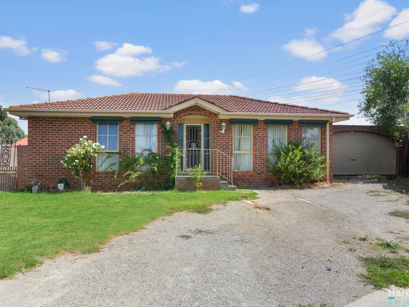 Family Haven in a Court Location   