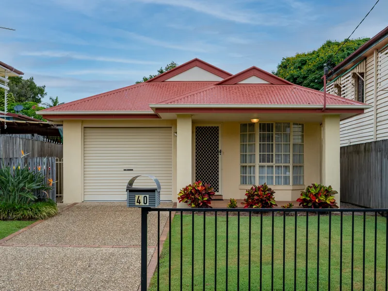 Positioned for that Perfect Peaceful Lifestyle!