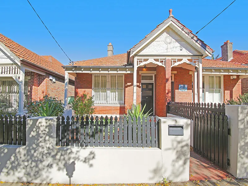 WELL MAINTAINED 3 BEDROOM HOME