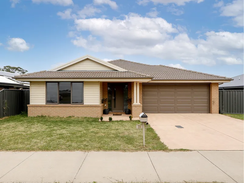 TOP NOTCH FAMILY HOME OR INVESTMENT