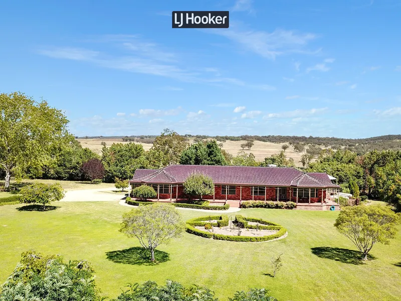 Absolute Standout - Prestige Home On 20 Acres