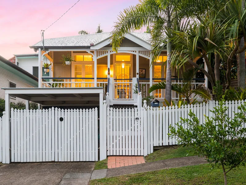 UNIQUE HOME – Fully Renovated With Award Winning Studio