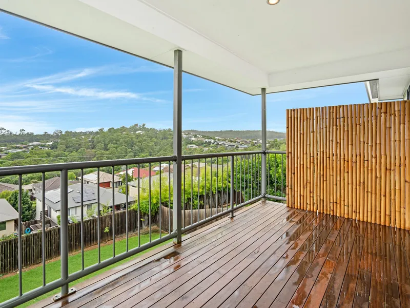Large 5 B/R Designer Home – Just 10 Years Young Brilliant Pacific Pines Location with Sensational Hill Top Views