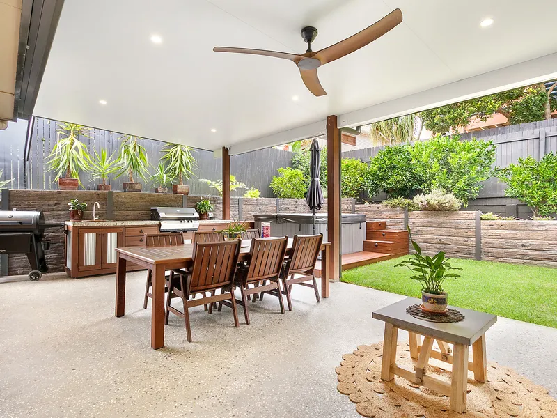 Resort-style family entertainer just moments to Shelly Beach