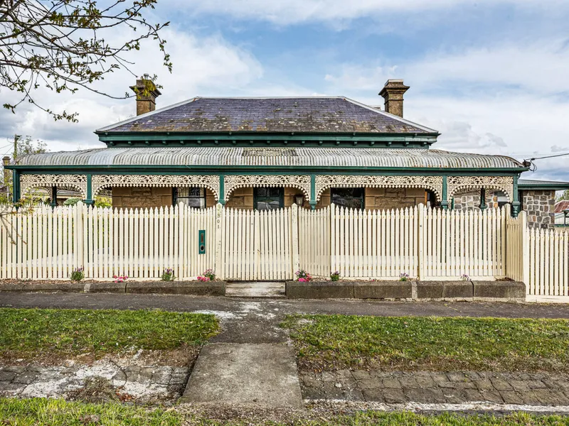 Bluestone Cottage Knocking On The Door Of The Ballarat CBD!