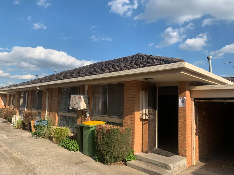 2 Weeks Free Rent or $300 per week