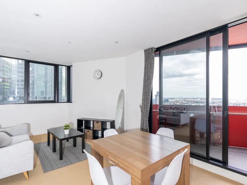 Furnished 2 bed 1 bath next to Melbourne University - Swanston Square