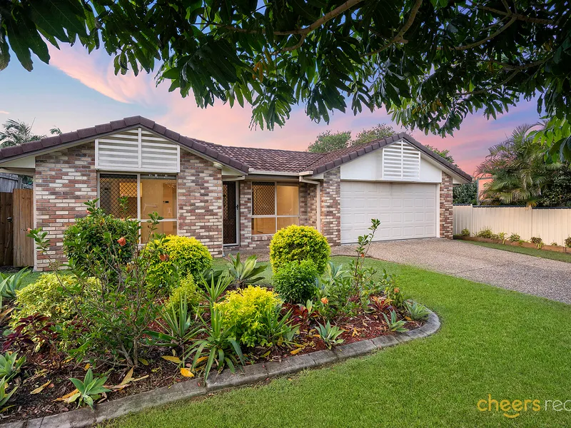 Beautiful Large Family Home! Large Backyard!