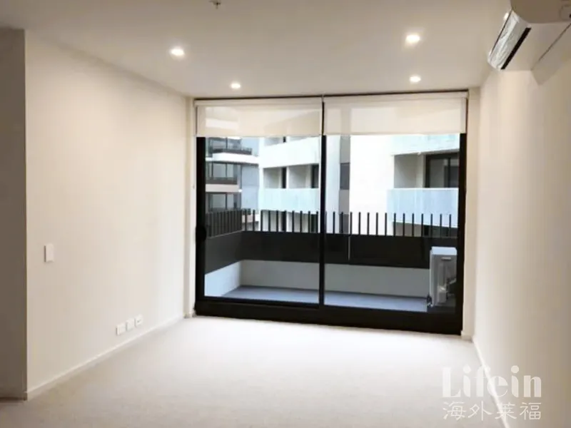 Brand new 1 bedroom apartment with the study, 1 carpark and storage