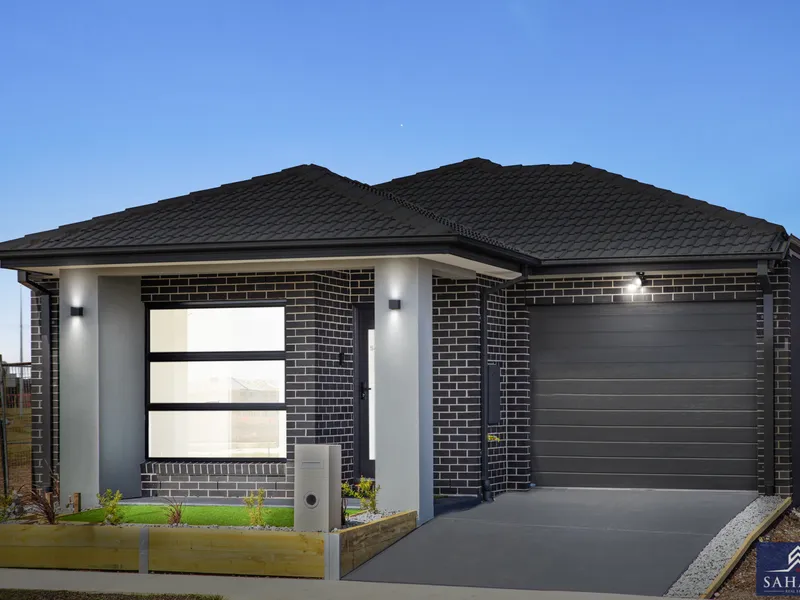 Affordable Luxury Turnkey Living Option - Attwell !!