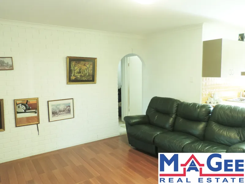 *** GROUND FLOOR + GARAGE + ONLY 8 IN SMALL GROUP OF UNITS ***