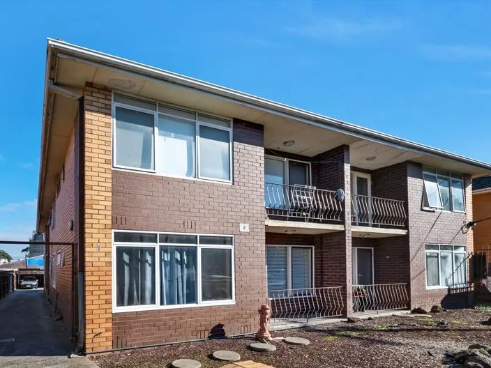 Spacious 2 Bedroom Unit