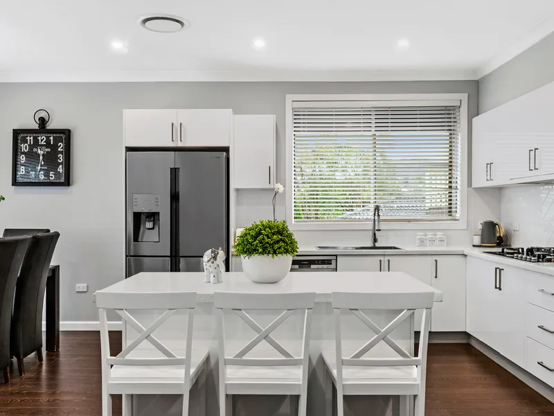 Dual family living with great light and scenic views